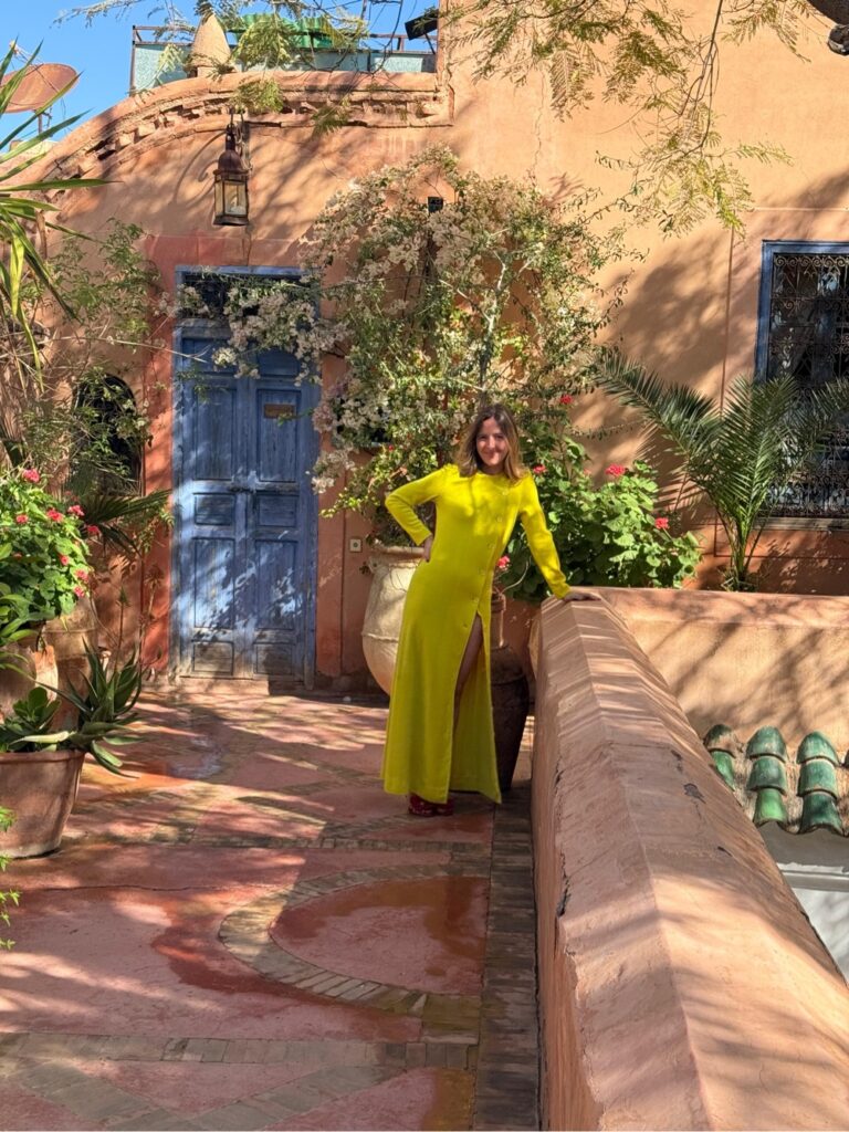 robe de créateur jaune louée