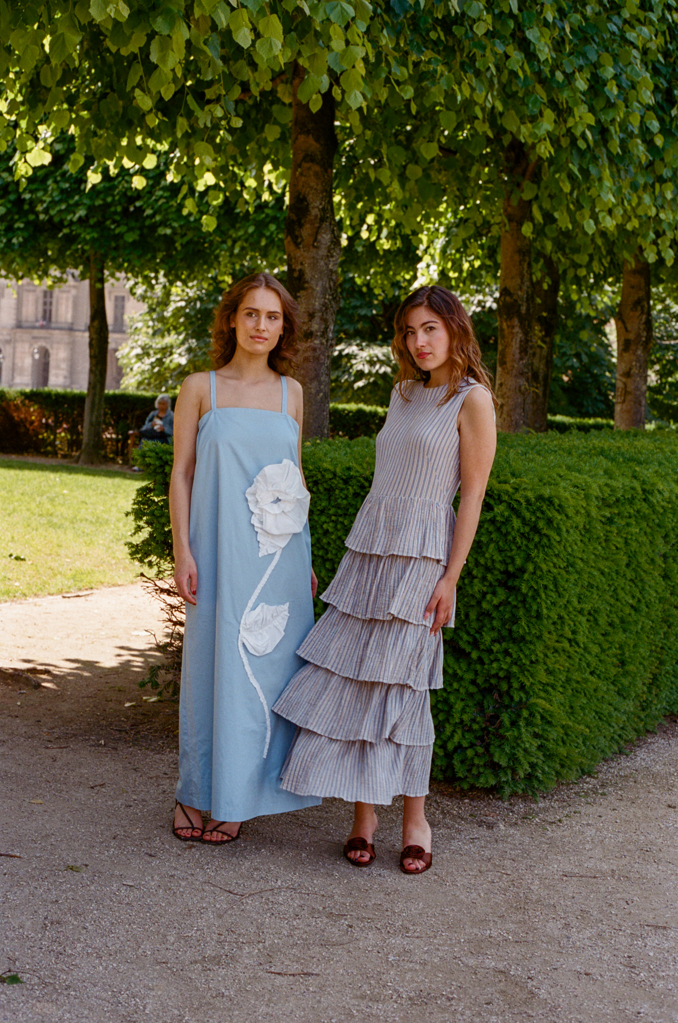 femme en robe louée pour un mariage